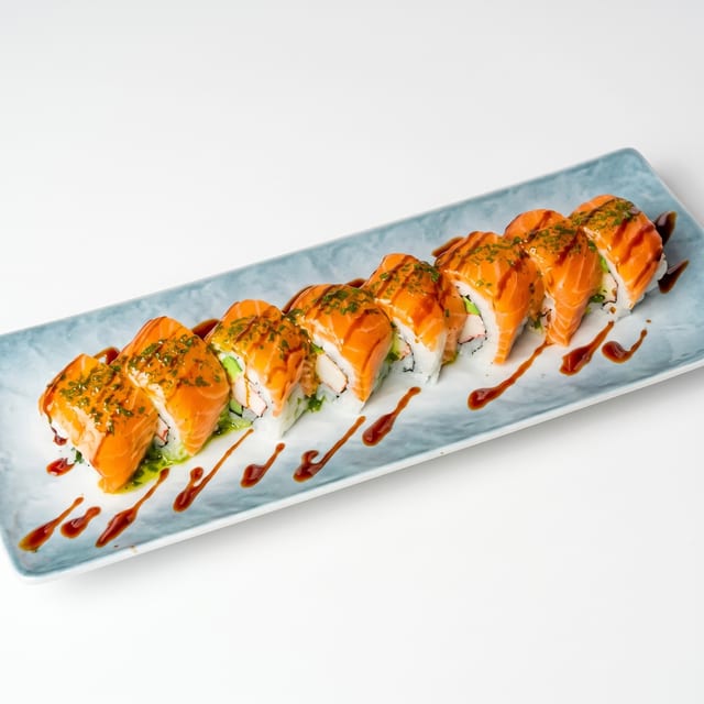 Salmon Basil Roll.